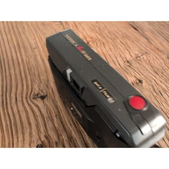 Yashica Kyocera L AF DATE DX 35mm Point & Shoot Film Camera Japan Parts Only - Picture 11 of 16